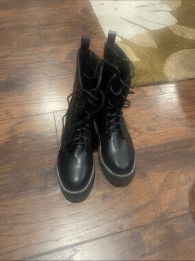 UNIONBAY Black Lace-Up Combat Boots with Lug Sole